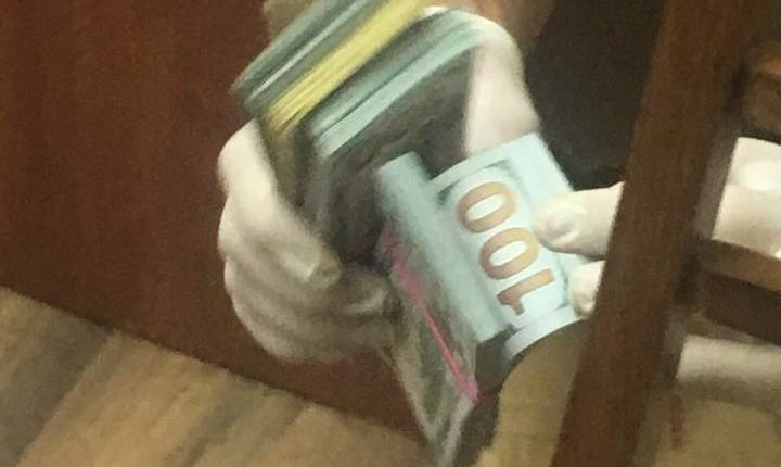 В Киеве задержали старшего следователя ГПУ, вымогавшего $50 тысяч