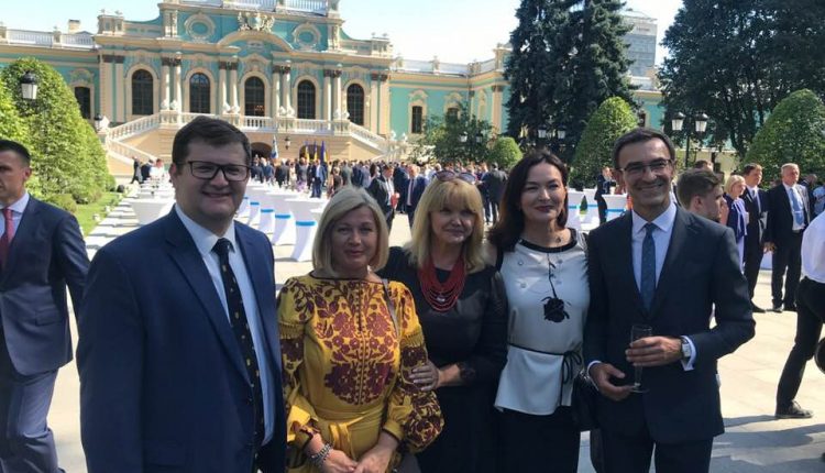 Порошенко провёл закрытый приём в Мариинском дворце