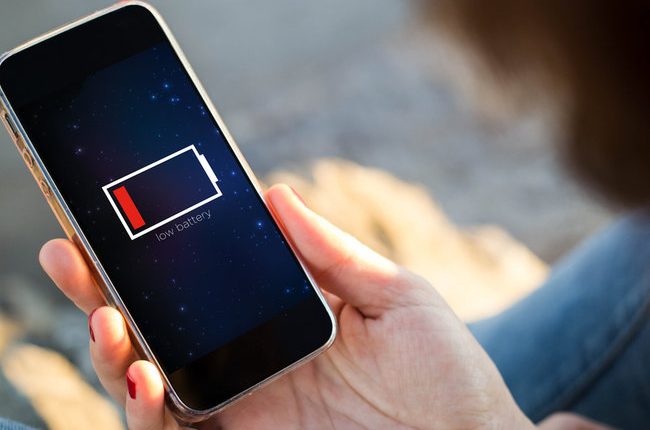 Обнаружена тайная причина быстрого разряда батареи смартфонов