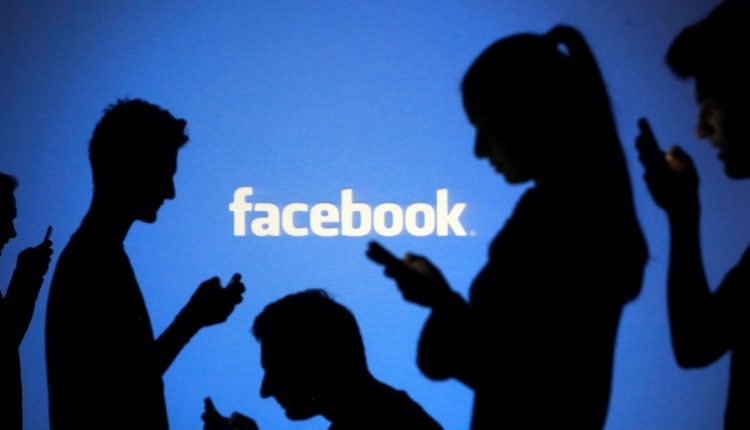 Facebook начал проверку фото и видео на достоверность