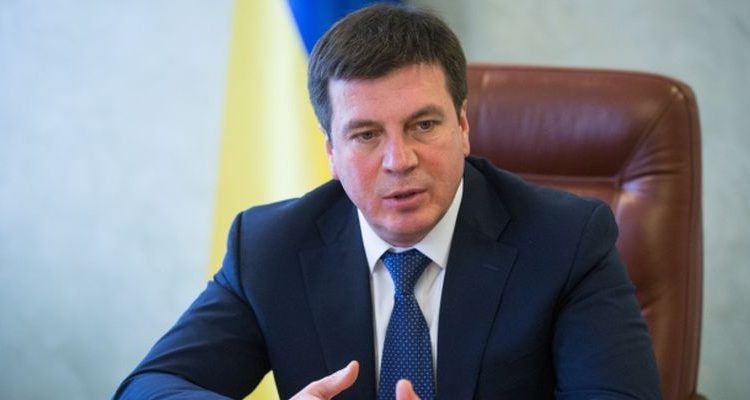 Геннадий Зубко заработал в августе 29 тысяч гривен