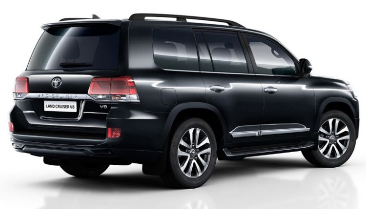 Автобаза Госуправления делами купила Land Cruiser за 2 миллиона