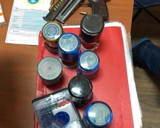 В Киеве арестовали аферистку, присваивавшую столичные квартиры