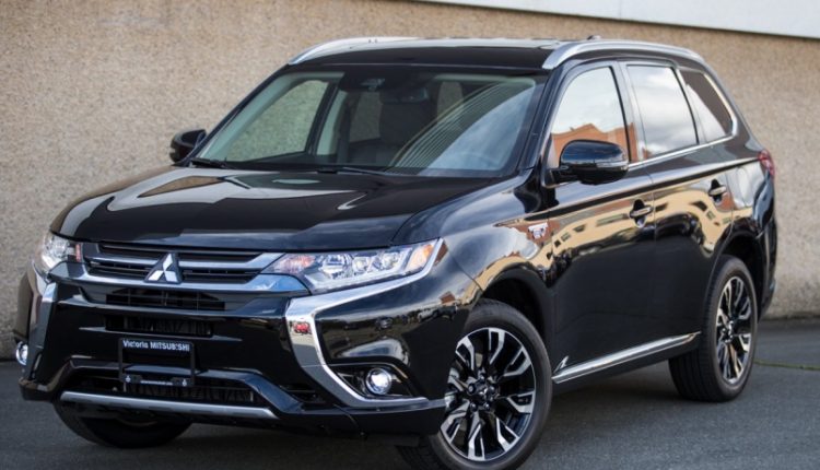МВД закупит Mitsubishi Outlander у экс-партнера министра юстиции за 112 млн
