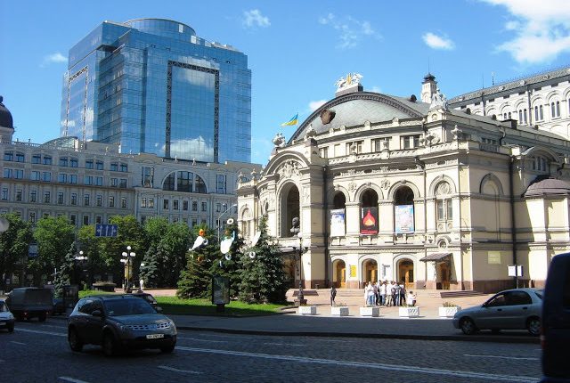 В Киеве сегодня перекроют движение по улице Владимирской