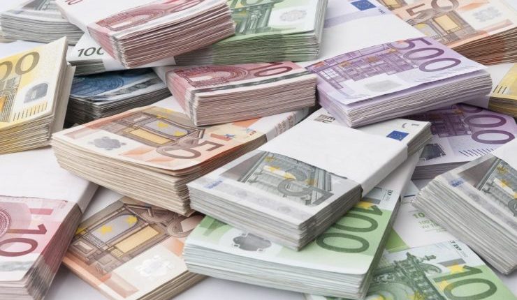 Суд обязал оператора игровых автоматов выплатить игроману 2,5 млн евро
