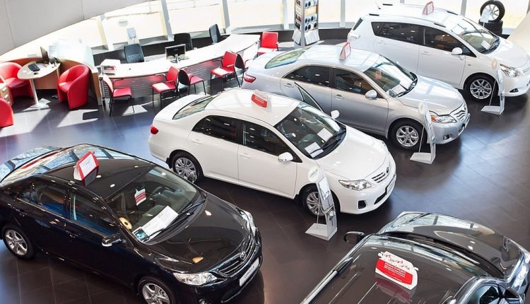 В Украине значительно упали продажи новых автомобилей