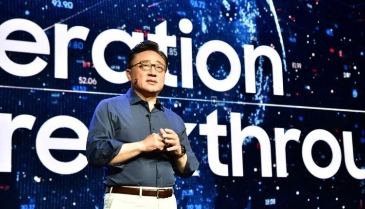 Глава Samsung признался, что не в состоянии конкурировать с китайцами