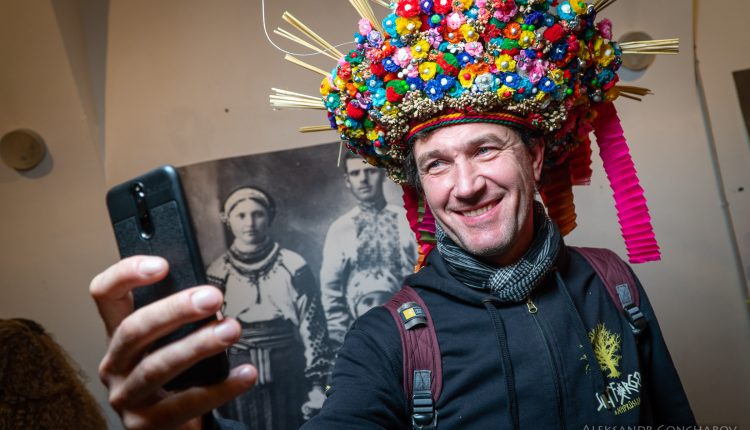 В Киеве украинские звезды посетили уникальную фотовыставку