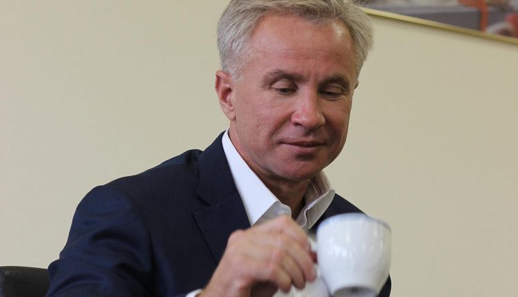 Евгений Черняк: «В нищей стране поддержка миллиардера осуществляется на госуровне»