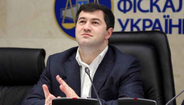 Насиров хочет вернуться завтра на работу и баллотироваться в президенты