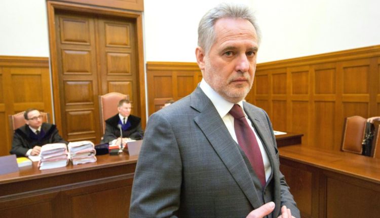 Суд Кипра арестовал имущество Дмитрия Фирташа по иску ВТБ