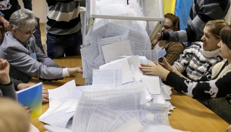 Михаил Подоляк: «Полупроцентные фрики»