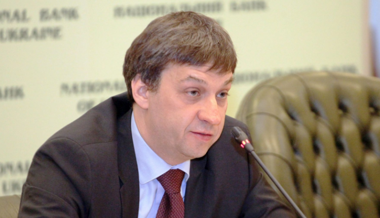 Замглавы НБУ в начале 90-х возил товары на продажу в Польшу