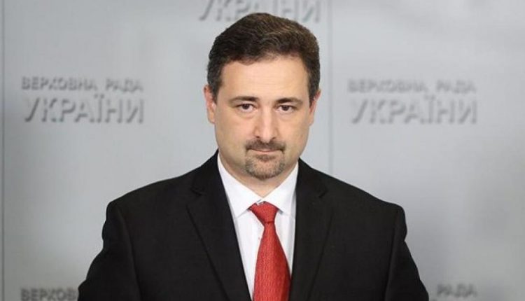 Оклад главы «Укрпочты» Игоря Смелянского составляет 748 тысяч гривен
