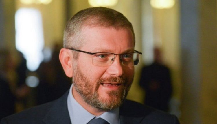 Александр Вилкул не внес в декларацию богатства гражданской жены и тещины байки