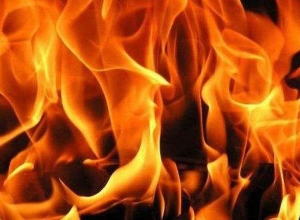 В Киеве подожгли магазин Roshen на Оболони