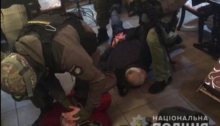 На бульваре Верховной Рады сорвали «сессию» криминальных авторитетов