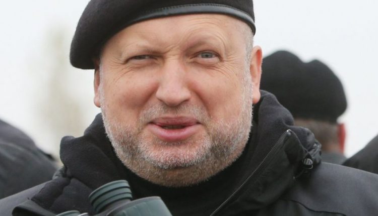 Александр Турчинов задекларировал более 2 млн гривен доходов