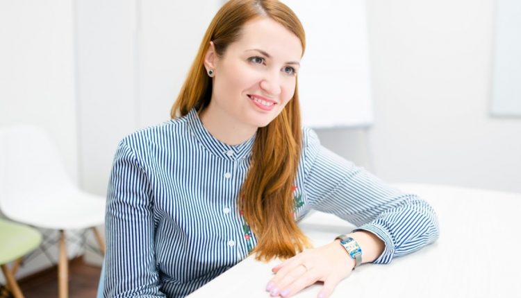 Заместитель главы Минздрава заработала в апреле 126 тысяч гривен