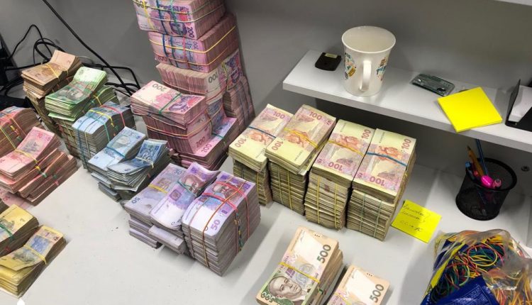 На Львовщине выявили конвертационный центр с оборотом 500 млн гривен в месяц