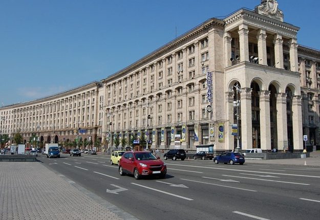 «Укрпошта» намерена продать Главпочтамт на Крещатике