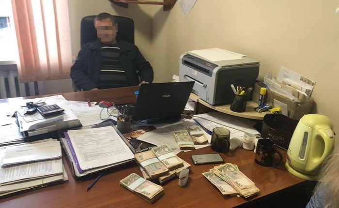 Арбитражного управляющего задержали за вымогательство миллиона гривен