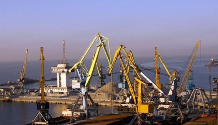 «Укрзализныця» даст скидку 20% на перевозку металла в порты Азовского моря