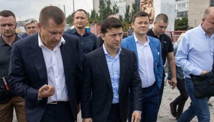 Филатов намекнул Зеленскому, что не успевает с мостом через Днепр
