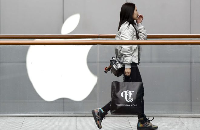 Трамп убеждает корпорацию Apple покинуть китайский рынок