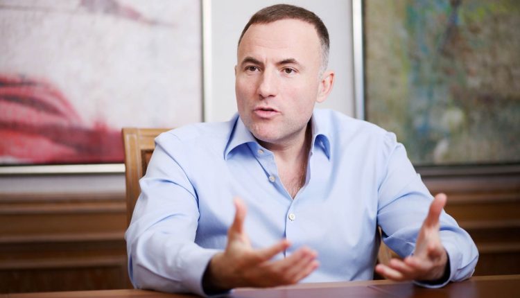Павла Фукса обвиняют в мошенничестве в лондонском суде
