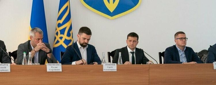 Михаил Подоляк: «Обещаем, обещали и будем обещать?»