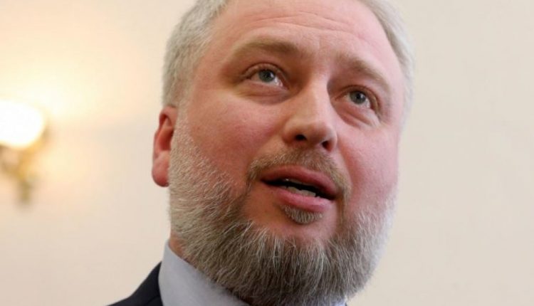 Глава НАПК Александр Мангул заработал в августе 95 тысяч