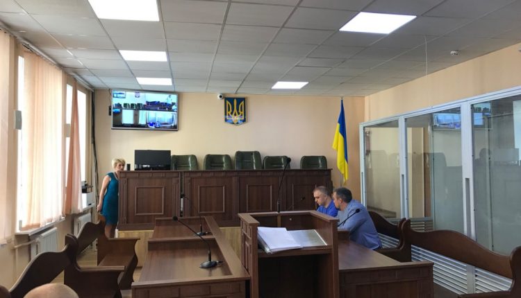 Суд продлил домашний арест бывшего замдиректора Института титана
