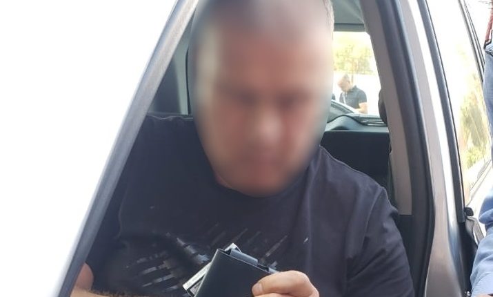 В Киеве на взятке в $4 тысячи задержали начальника таможни
