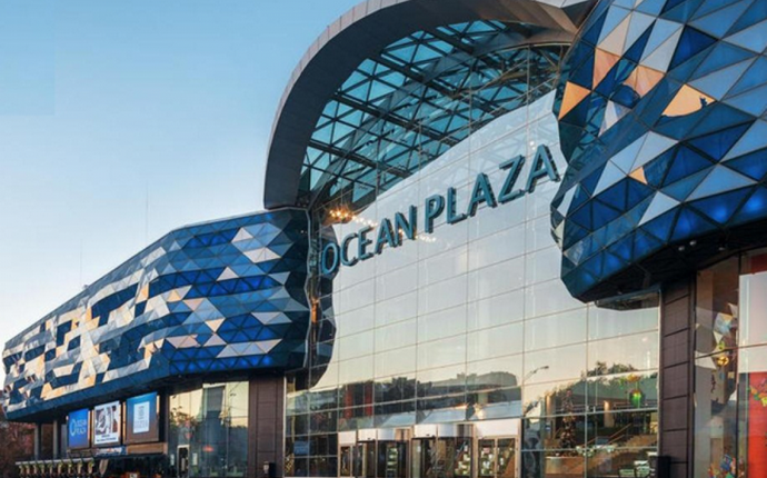 ВАКС вирішив конфіскувати частку Ротенбергів у Ocean Plaza