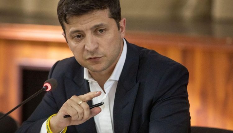 Зеленский послал всех членов финкомитета Рады на проверку на детекторе лжи