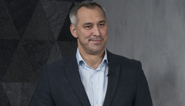 Рябошапка уверяет, что ГПУ «может расследовать даже Коломойского и Ахметова»