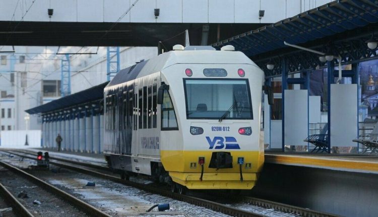 «Укрзализныця» увеличит на 22% тарифы на пассажирские перевозки