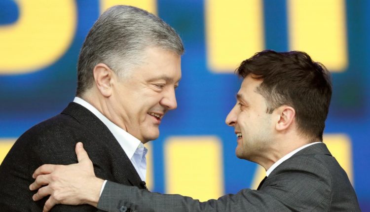 Виктор Небоженко: «Каждый новый президент укрепляет личную власть под видом реформ»