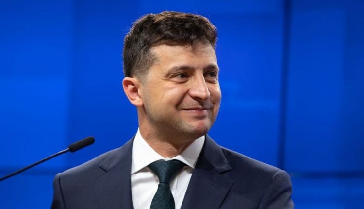Уровень доверия к Зеленскому снизился до 51,5%