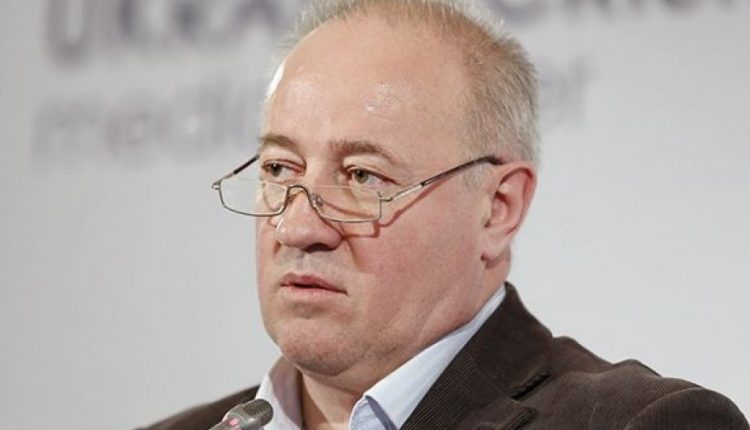 Временно исполняющим обязанности генпрокурора назначен Виктор Чумак