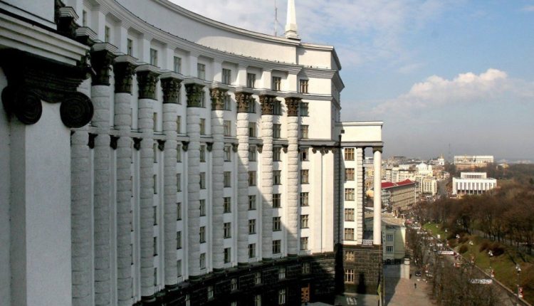 Рада все-таки назначила министров финансов и здравоохранения