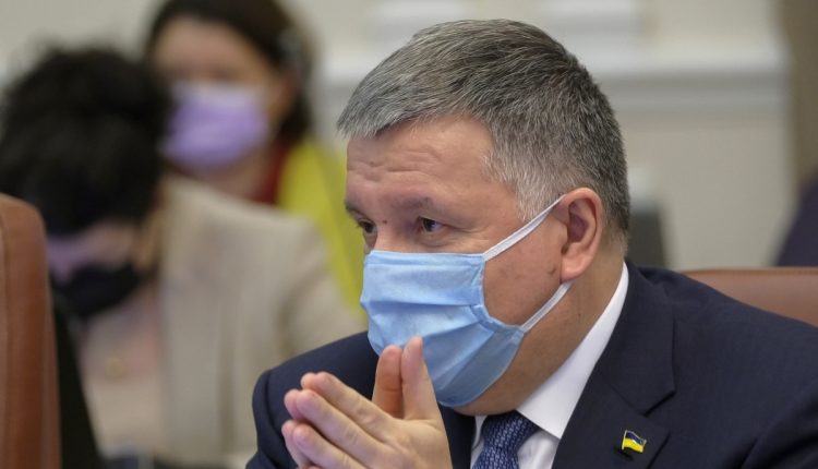 МВД купило аппараты вентиляции легких на 51 млн по ценам на четверть выше средних