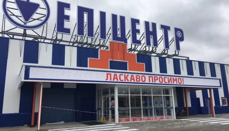 Александр Деркач: «Это все, чтоб по улицам шастали только до ближайшего Эпицентра и обратно»