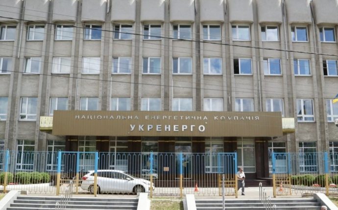 Руководители «Укрэнерго» знали о приближении «зеленого» кризиса, но фирмы с их орбит делали на этом бизнес