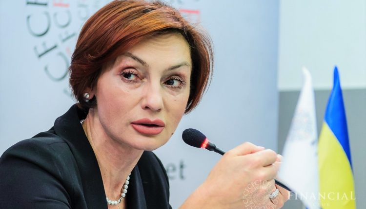 Совет НБУ может завтра уволить Рожкову