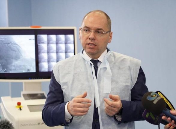 Названы зарплаты руководства Минздрава