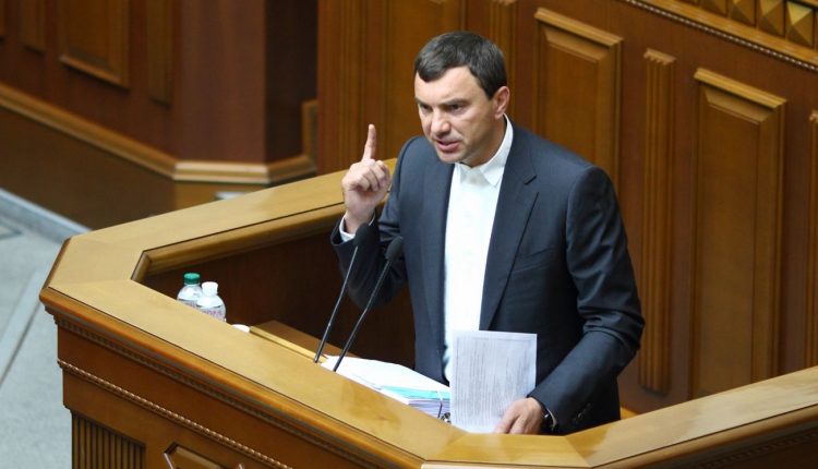 На нардепа Иванчука открыли дело за кнопкодавство