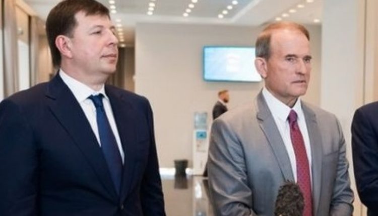 В фирмах родни Медведчука и Козака проводят обыски из-за расследования земельных афер